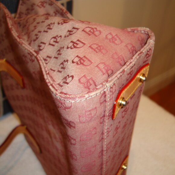 Vintage Dooney & Bourke East/West Tote Reddish Pink w/Leather Straps GOOD CONDIT - Picture 12 of 12